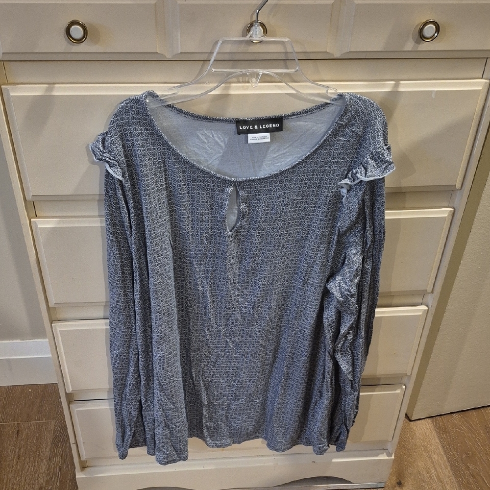 Love & Legend Gray Women's Top